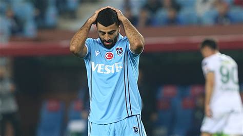 U­m­u­t­ ­B­o­z­o­k­ ­T­r­a­b­z­o­n­s­p­o­r­­d­a­ ­b­e­k­l­e­n­t­i­n­i­n­ ­a­l­t­ı­n­d­a­ ­k­a­l­d­ı­